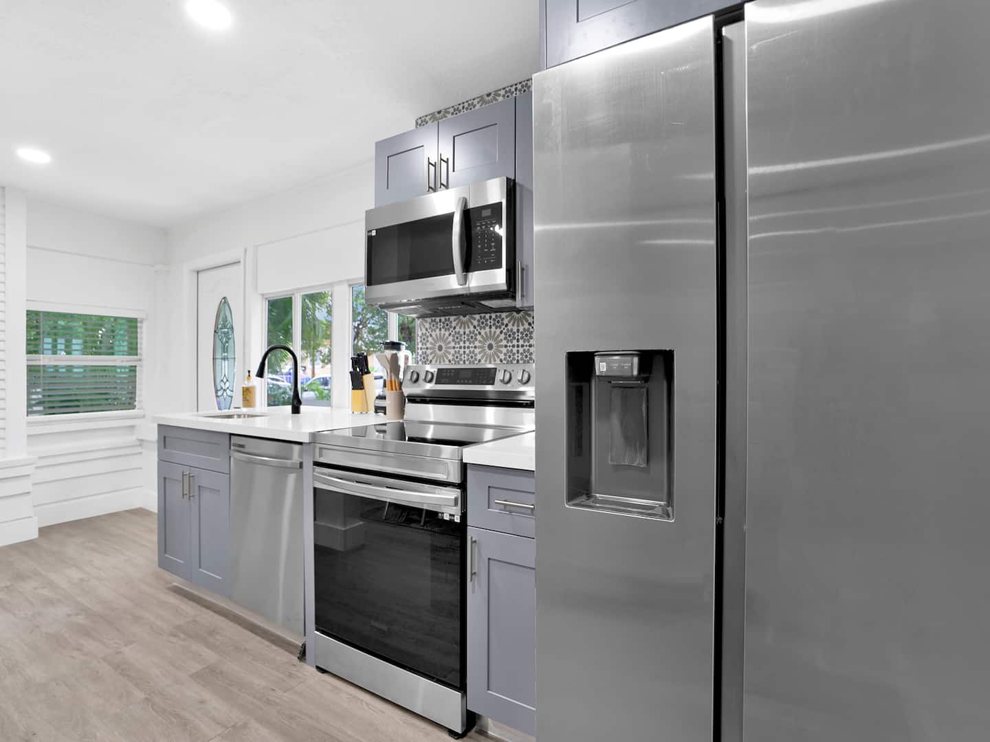 Bungalow House - Image 5