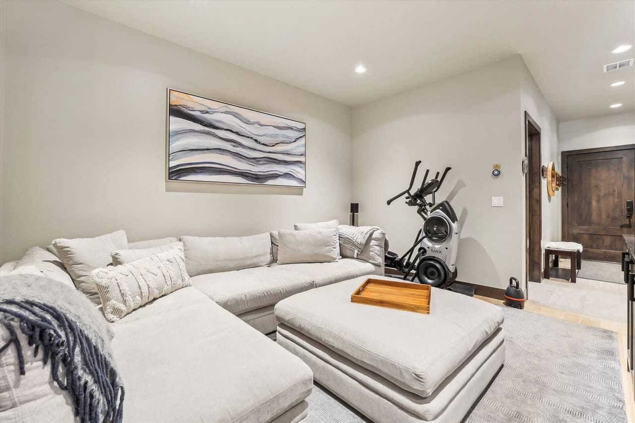 Chateau Breck - Image 20