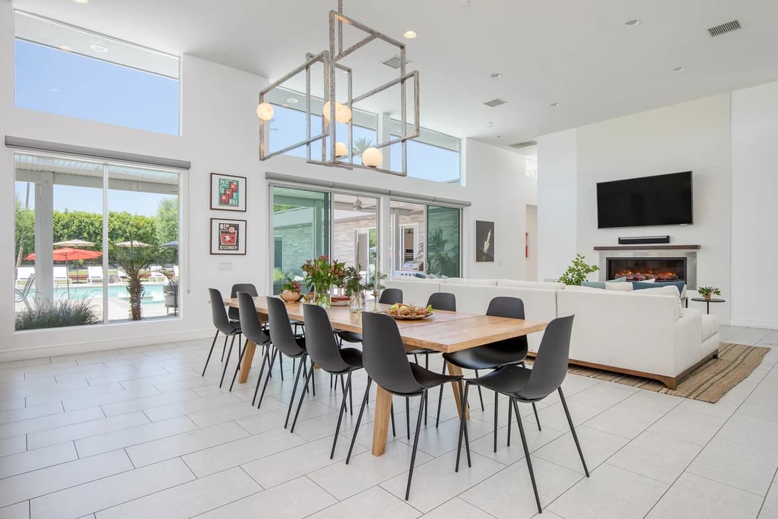 Polo Villa Halo - Image 50