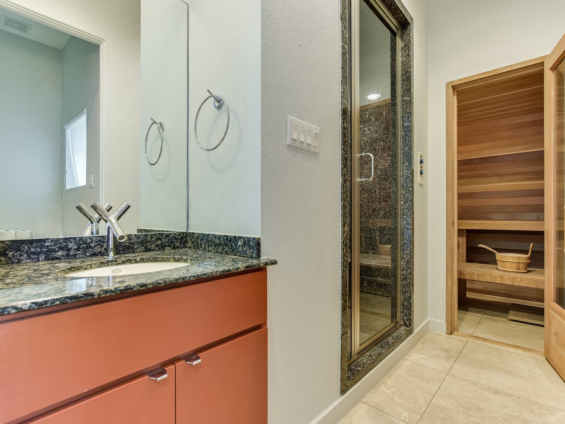 Emerald on Lake Austin - Image 60