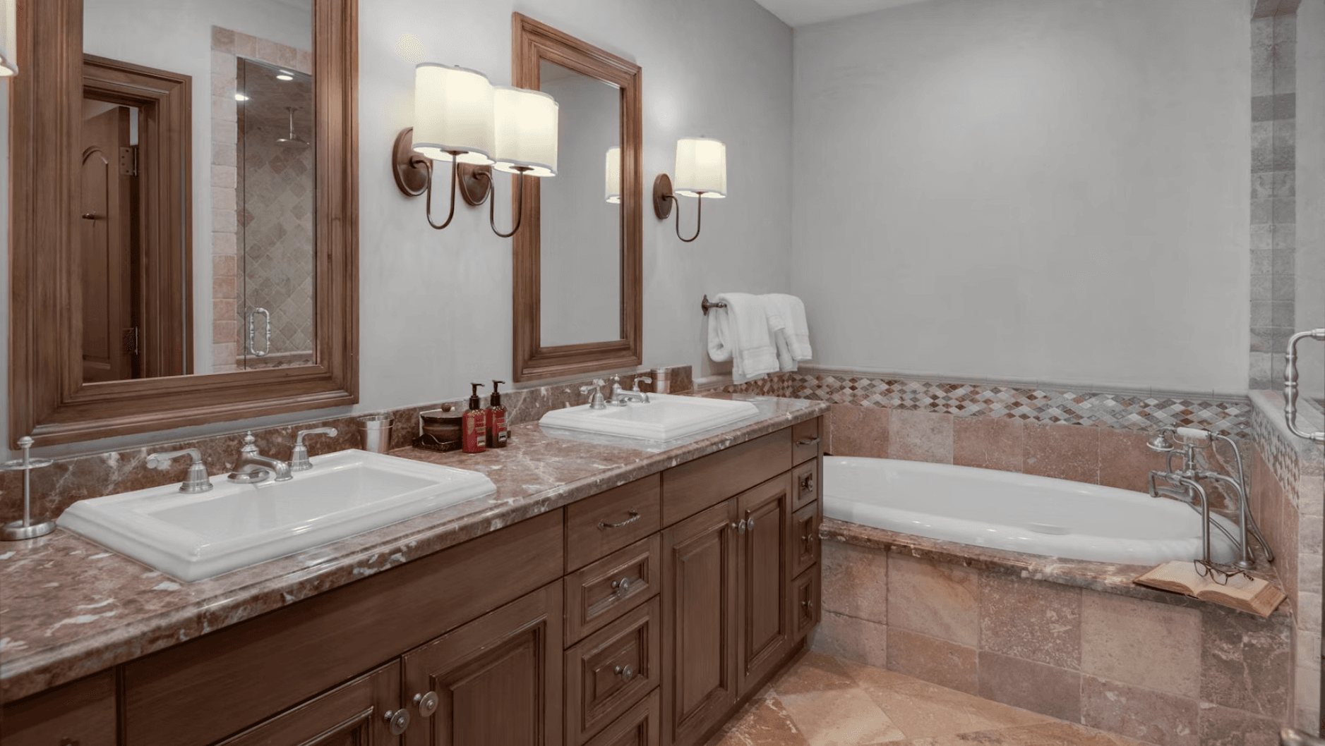 Village Walk Place - Image 29