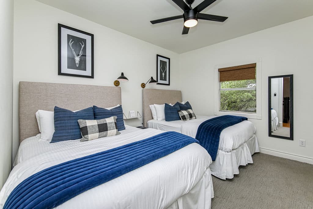 Hill Country Hideaway - Image 19