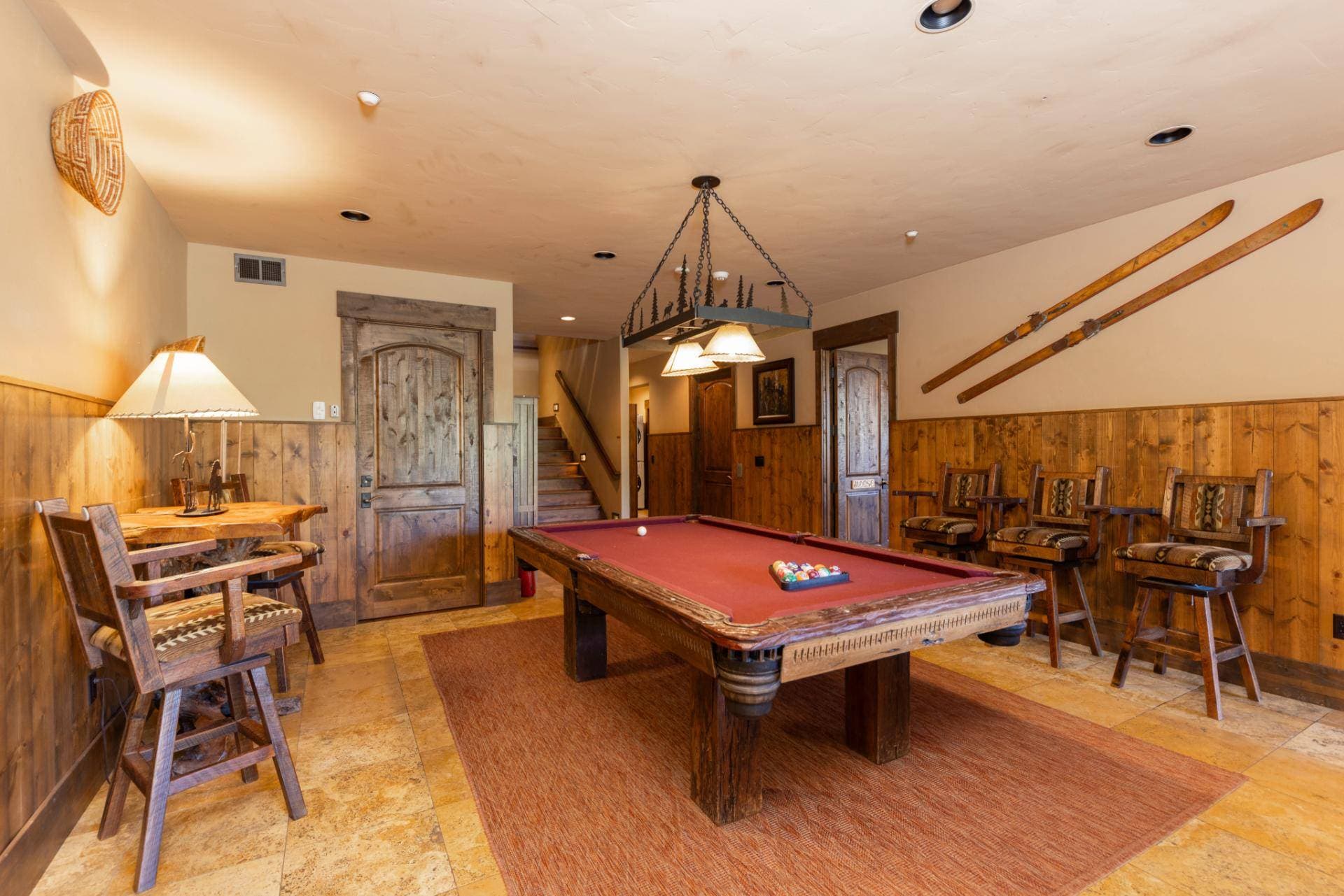 Lumber Jack Lodge - Image 7