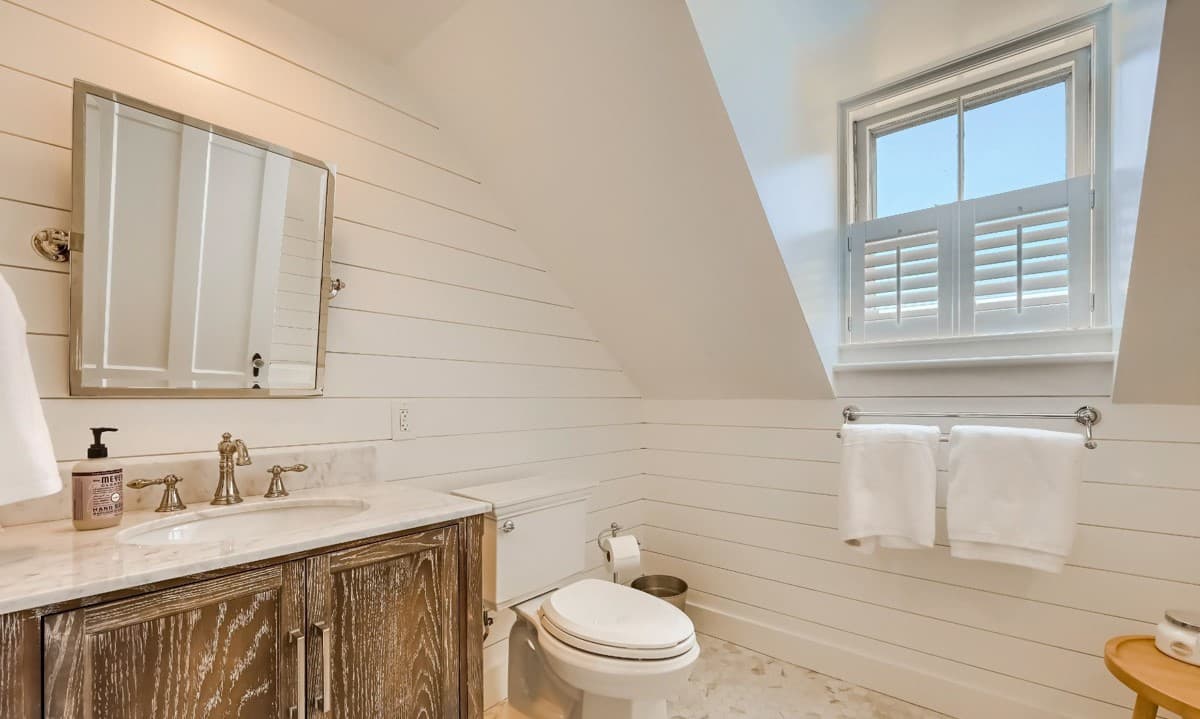 Captain Doane House - Image 26