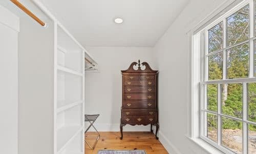 Hiawatha Manor - Image 30