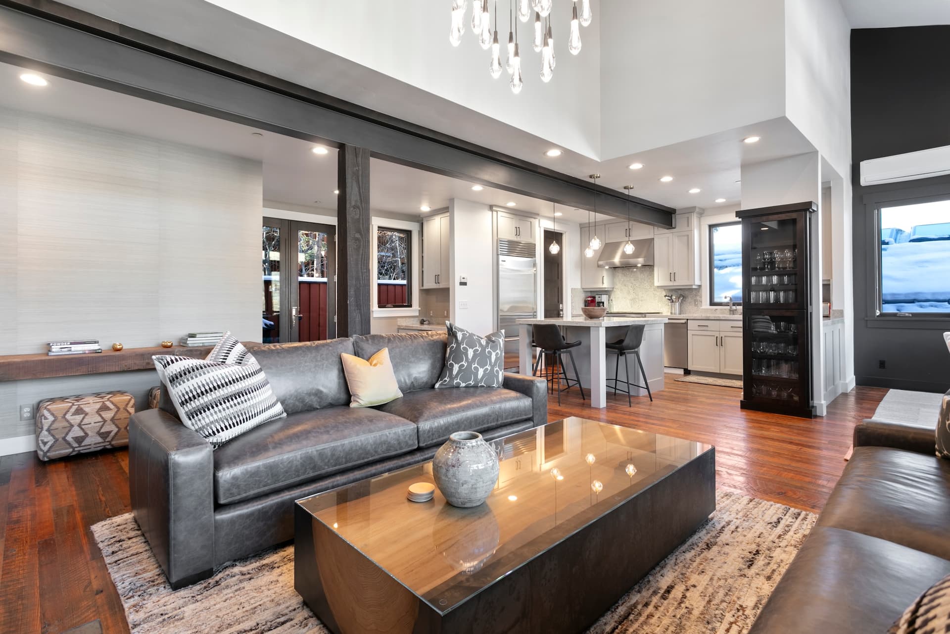 Empire Villa - Image 5