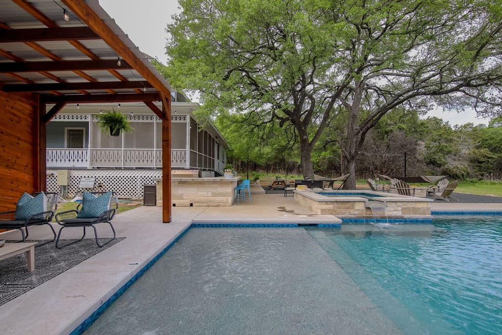 Hill Country Hideaway - Image 40
