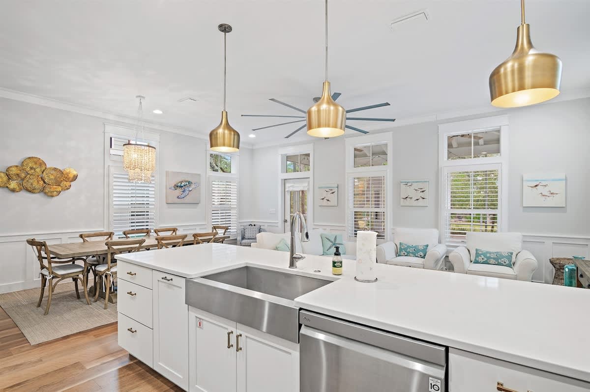 Crab House - Image 8