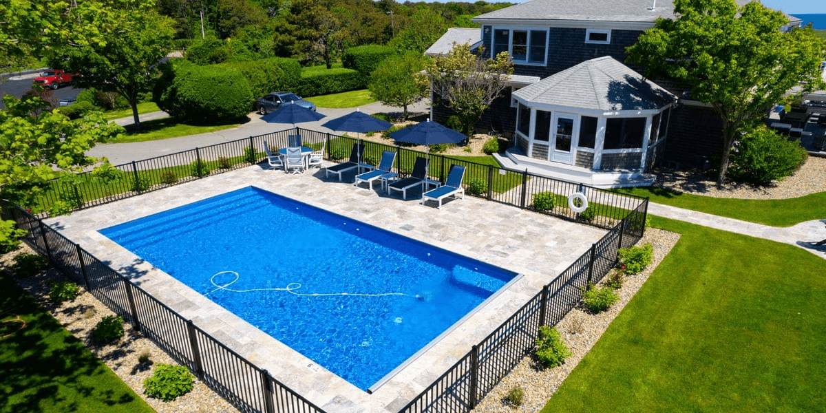Seaside Manor - Image 1