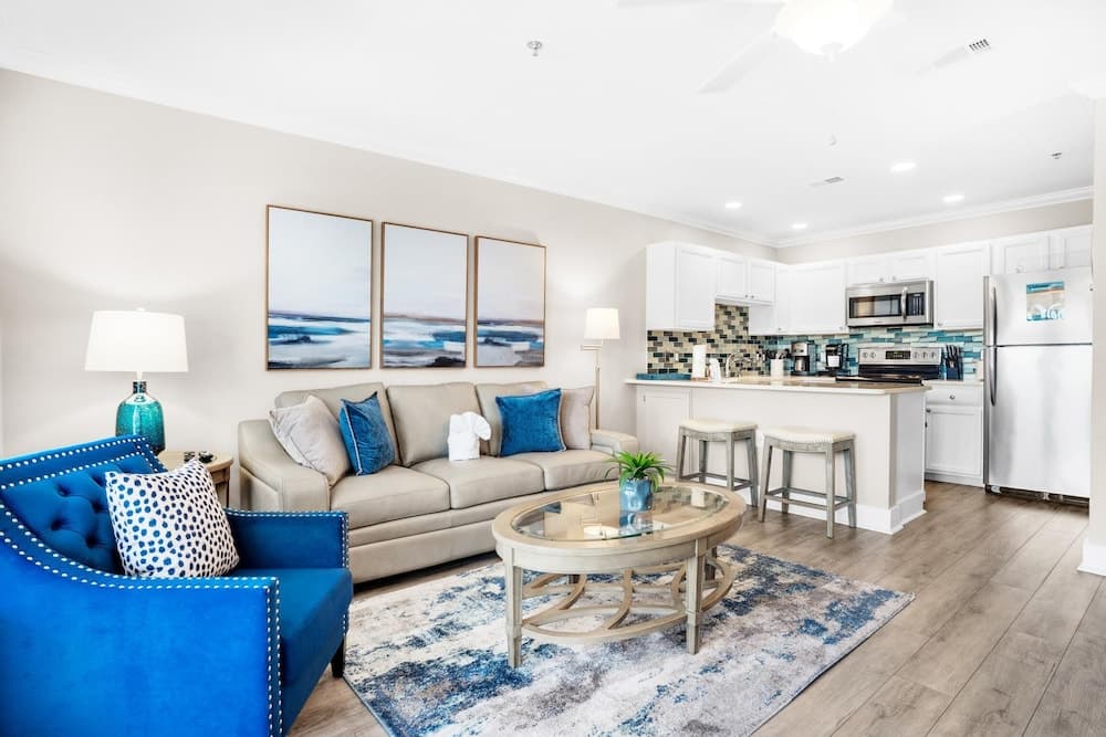 Grand Caribbean East #305 - Image 1