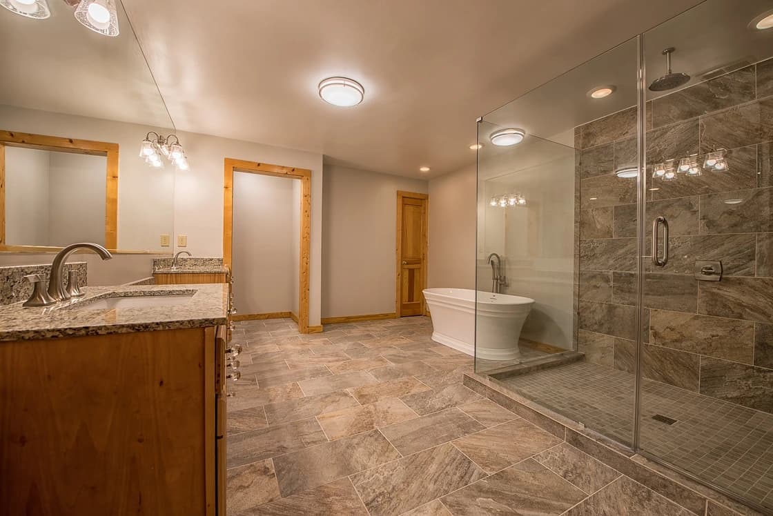 Azalea Retreat - Image 32