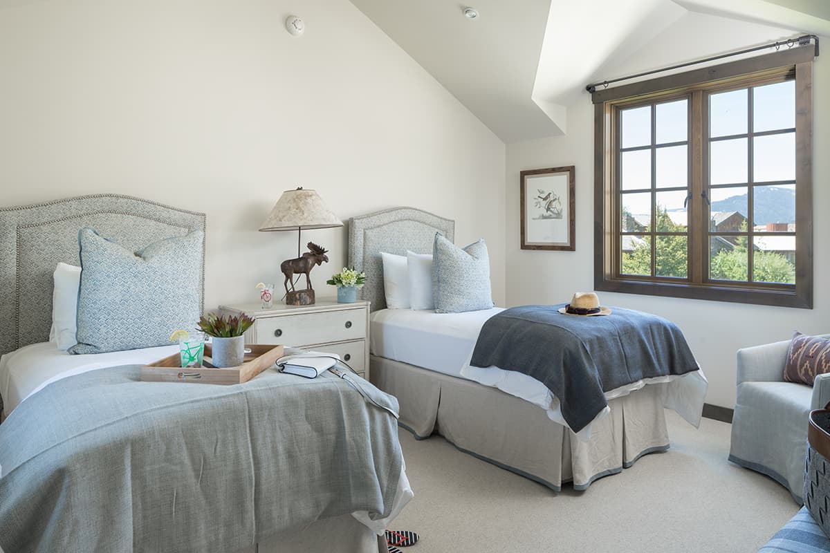 Flagg Ranch - Image 9