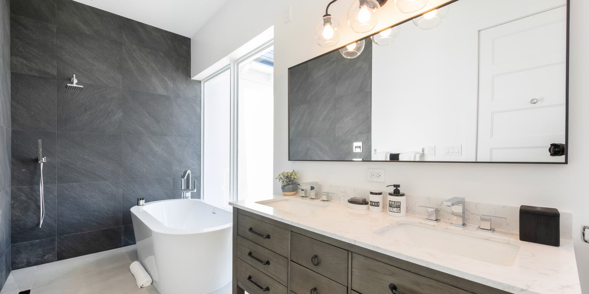 Willow Beach - Image 20