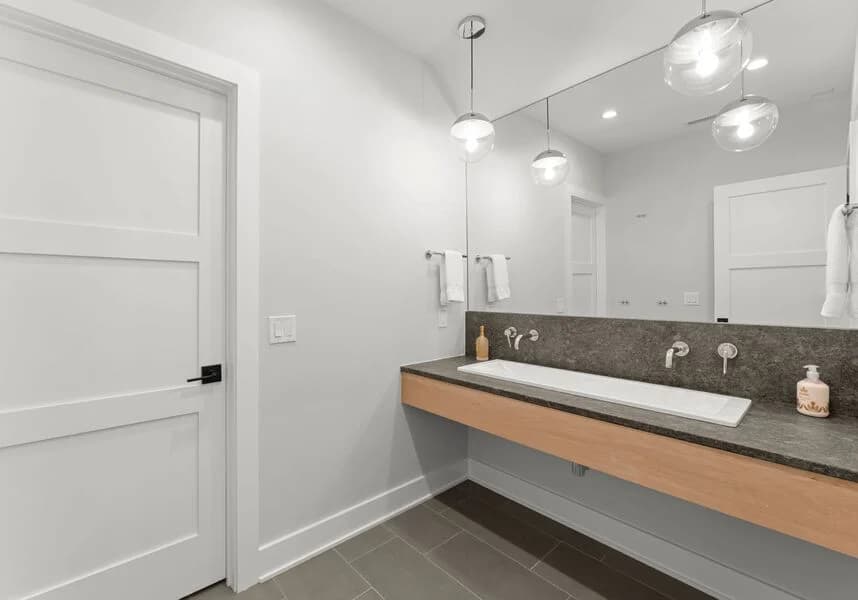 Circle Hollow - Image 33