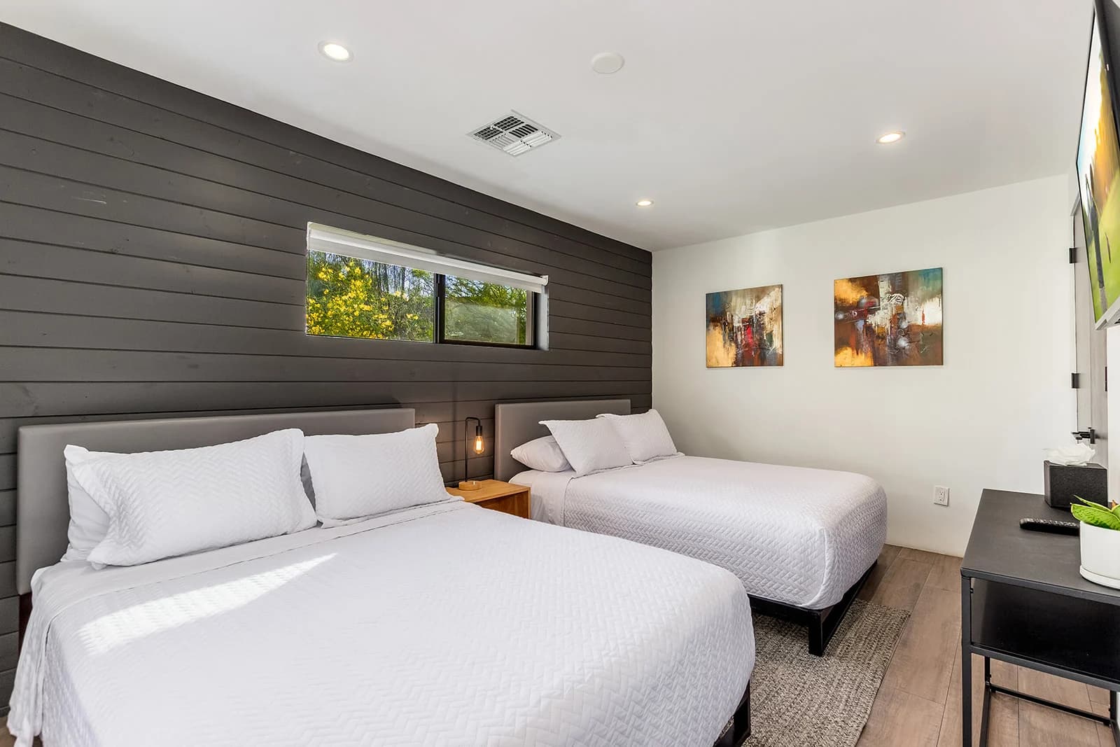 Camelback Manor - Image 84