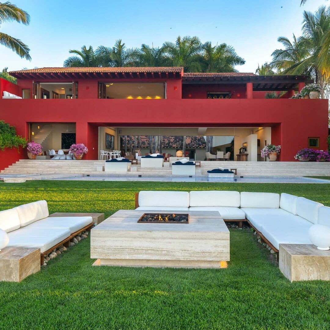 Pacifica Punta Place