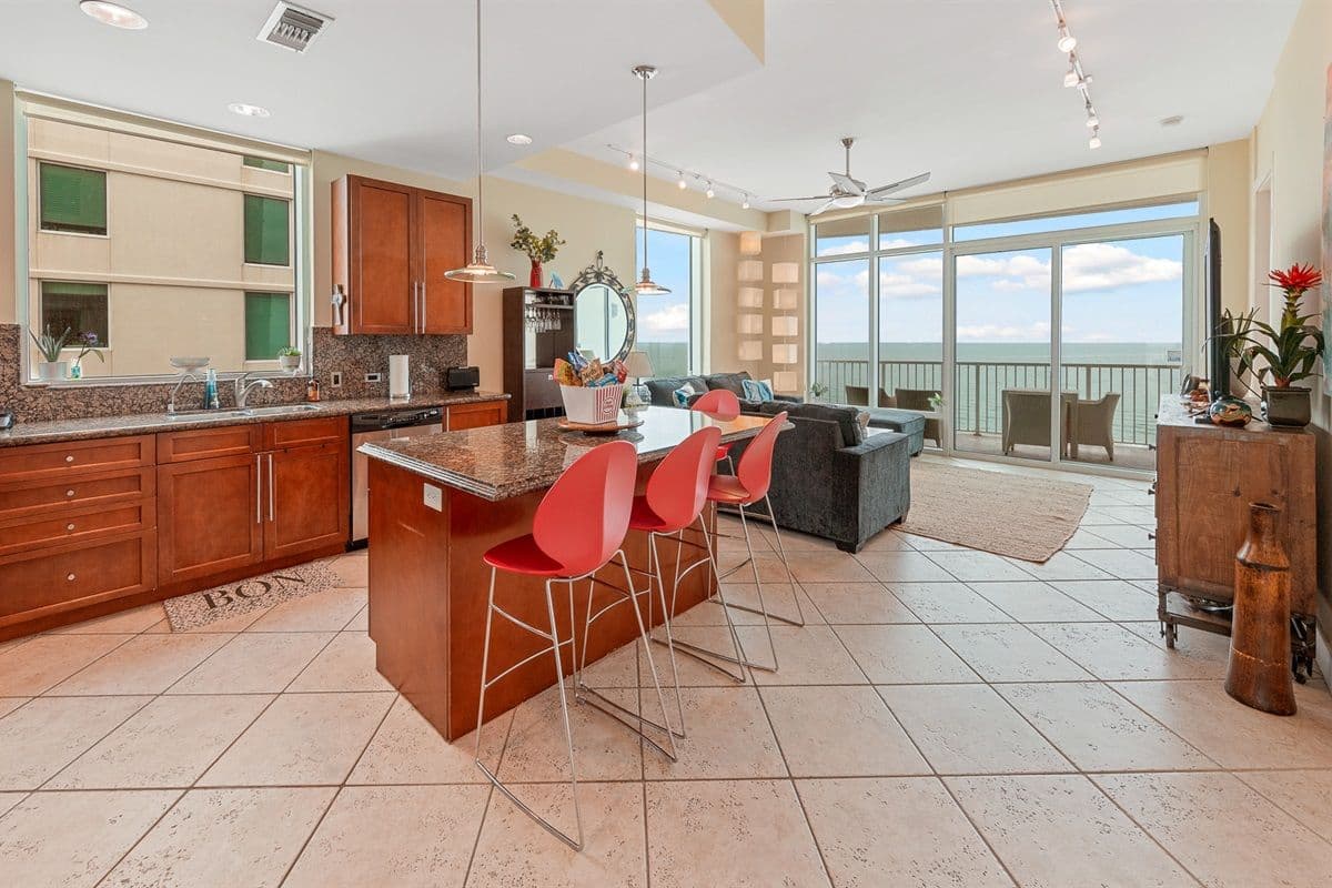 Sapphire Residence - Image 9