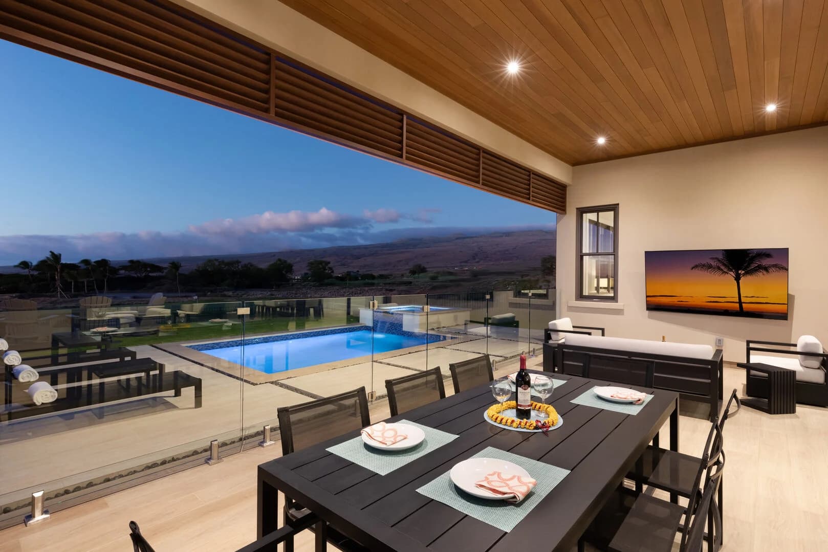 Hale Kailani - Image 33