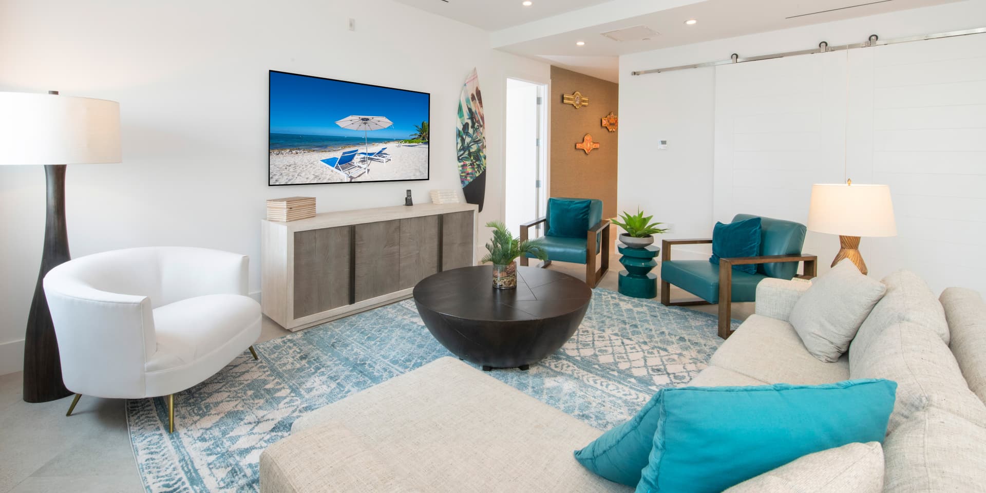 Ocean Whisper Penthouse - Image 2