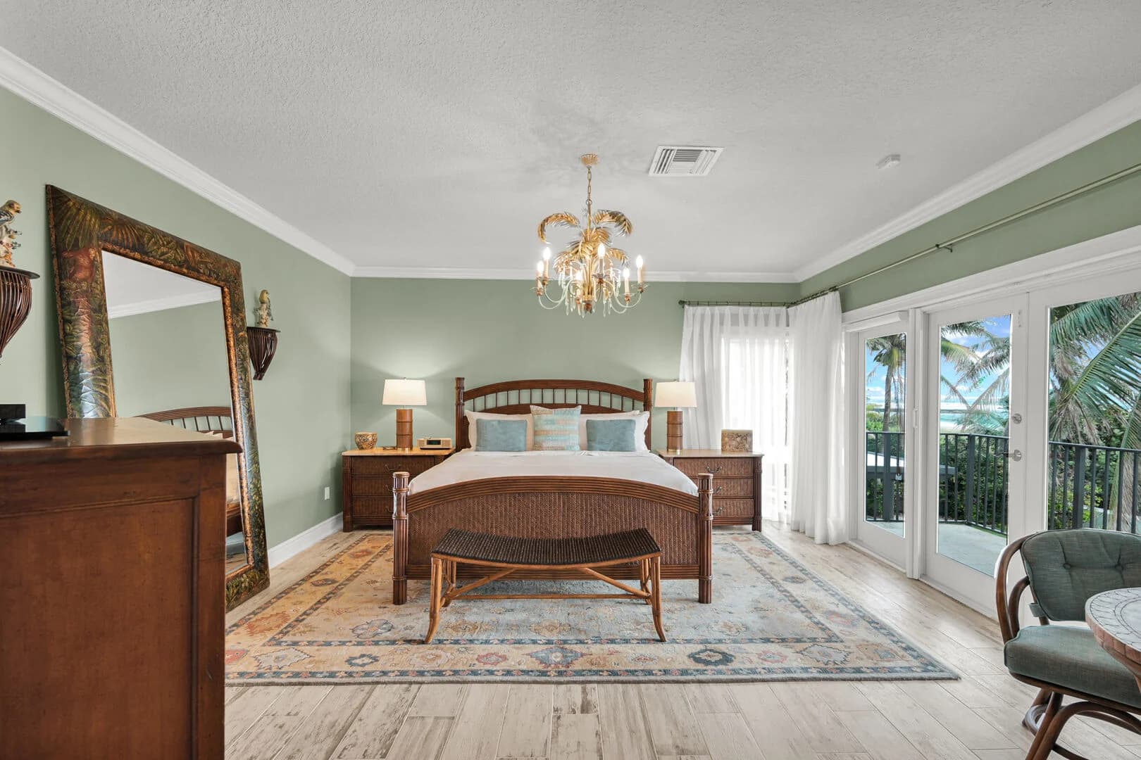 Oceanfront Estate - Image 14