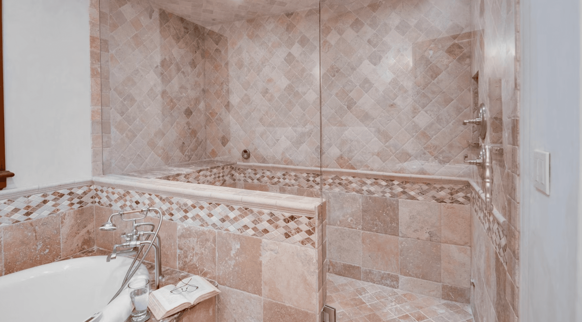 Village Walk Place - Image 27