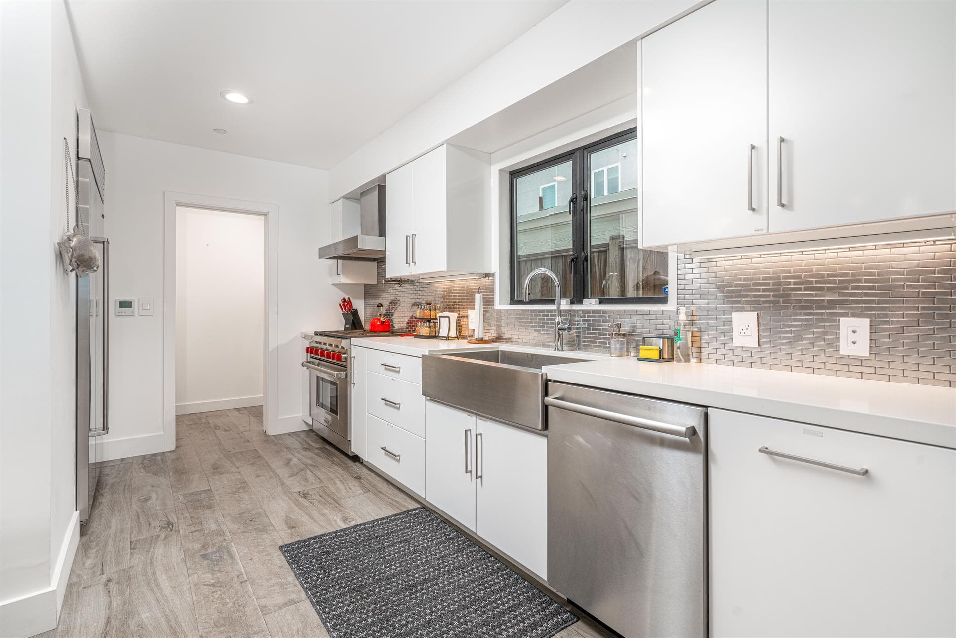 Balboa Breezeway - Image 6