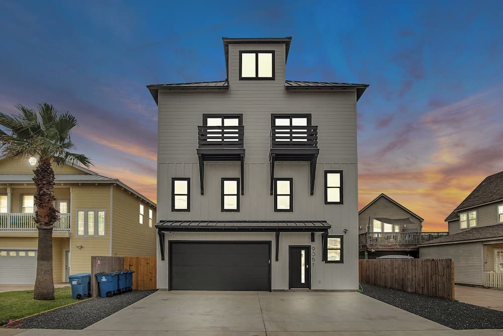 Gentry Sands - Image 29