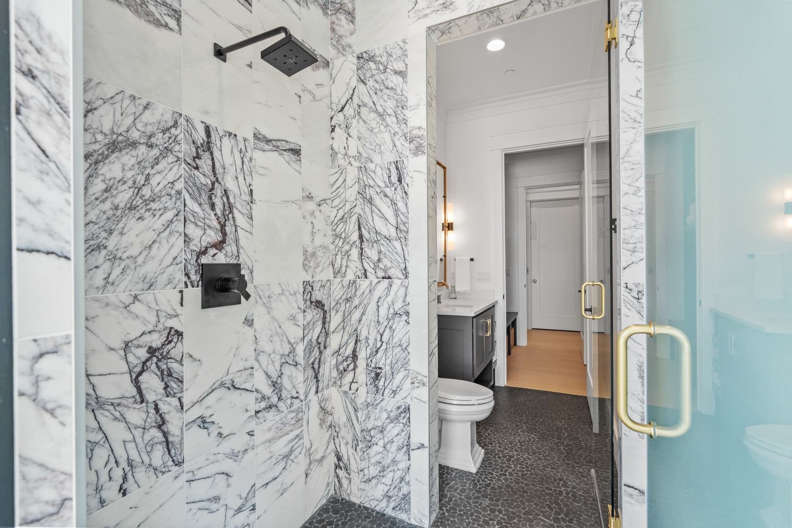 Grand Pearl - Image 48