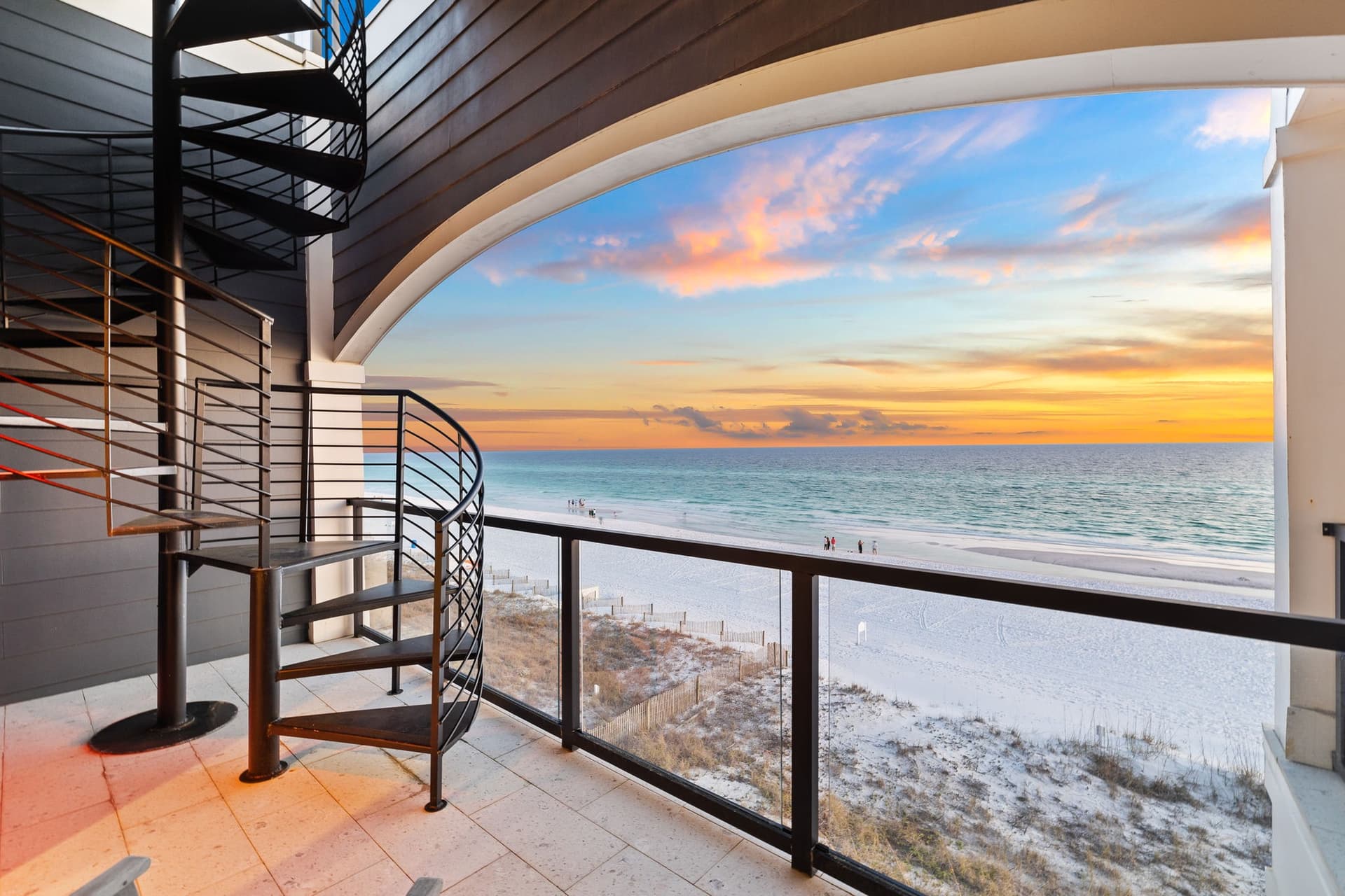 Beachside Haven - Image 36