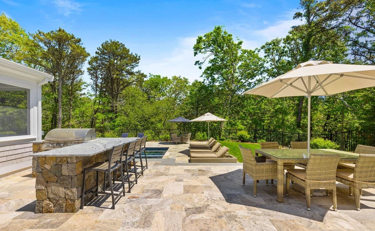 Barefoot Bungalow - Image 38