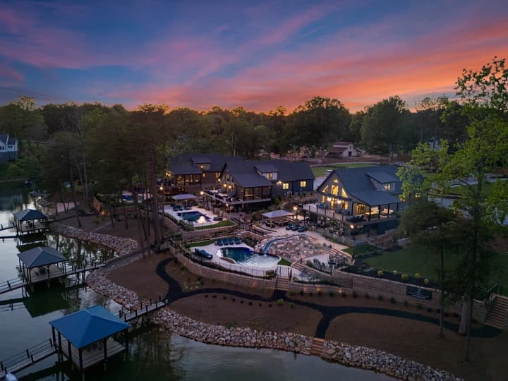 Gray Fox Lodge - Image 69