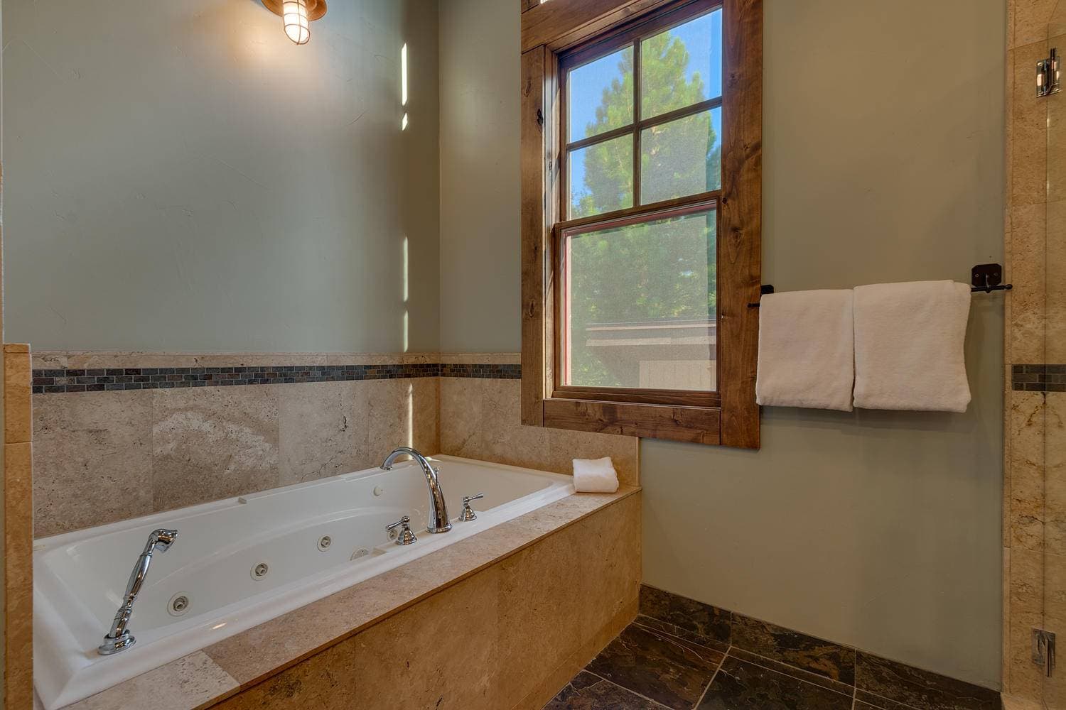 Norse Hall Home - Image 9