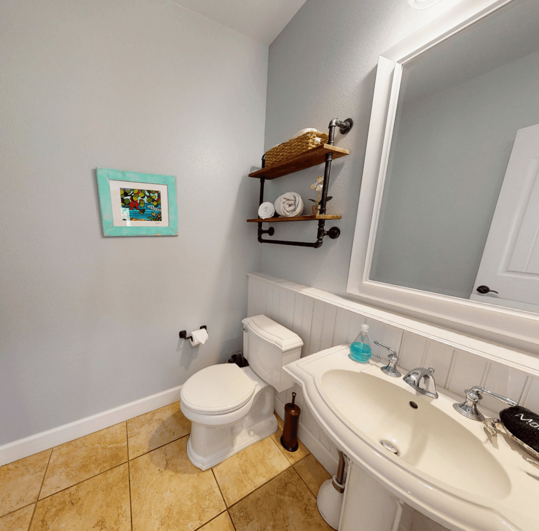 Hawaiiana Escape - Image 17