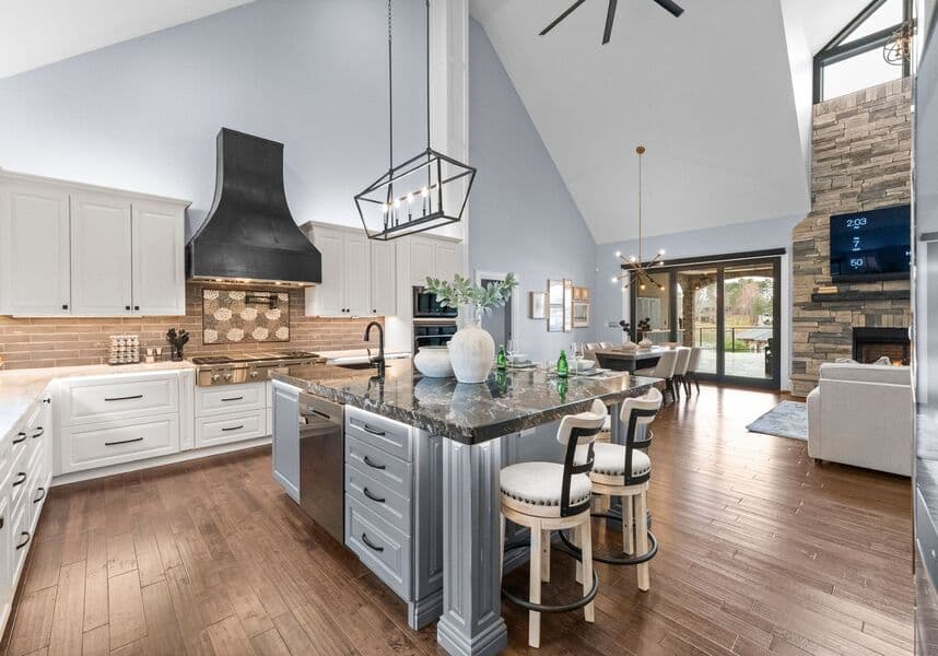 Lucent Sunset Retreat - Image 13