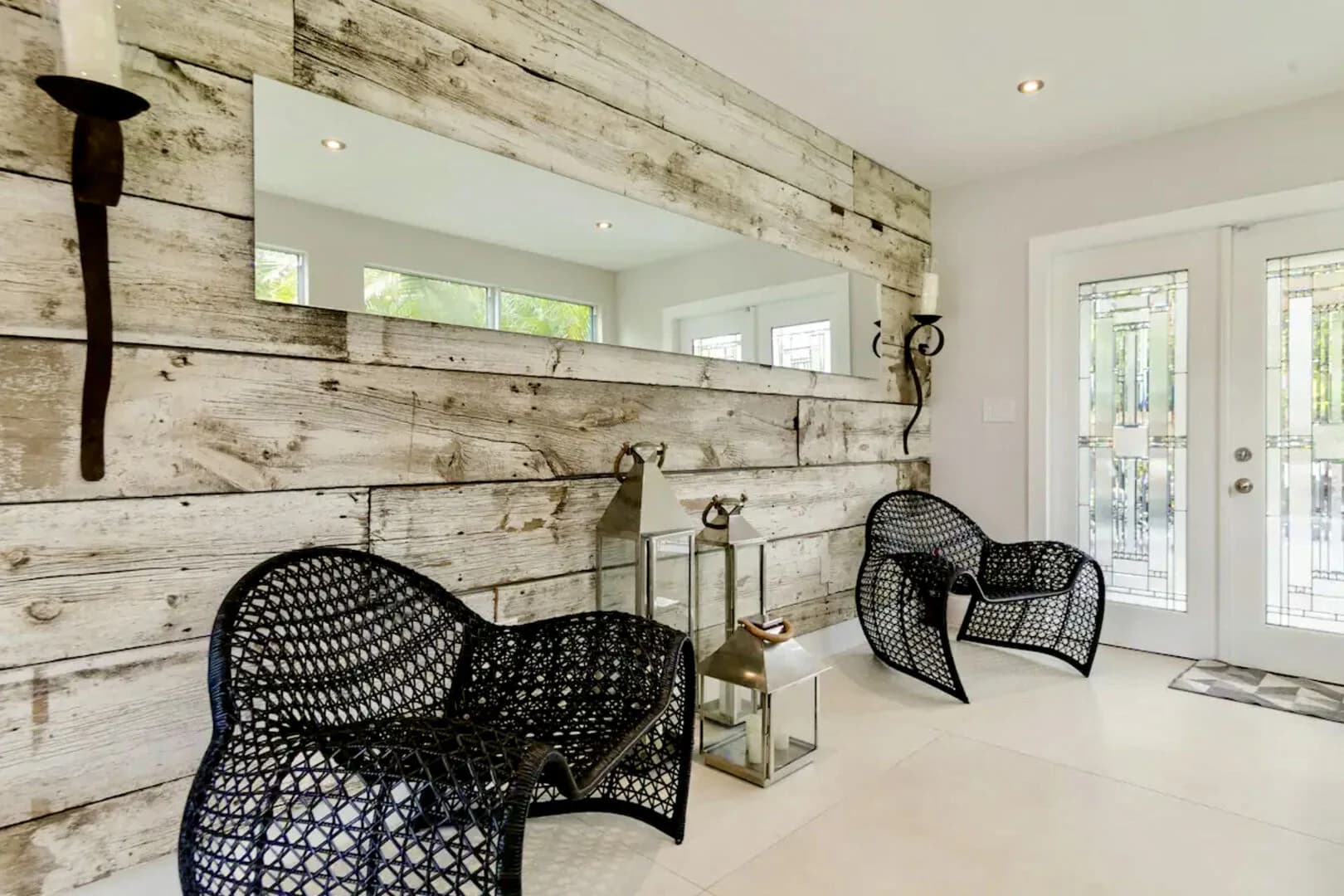 Tree House - Image 13