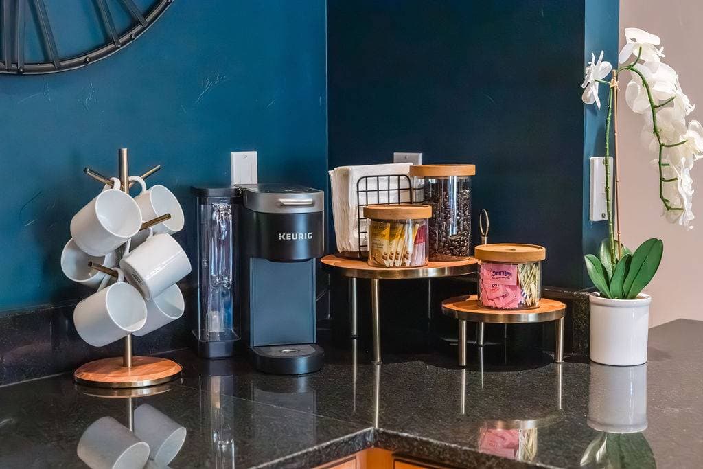 Seasons #607 - Image 16