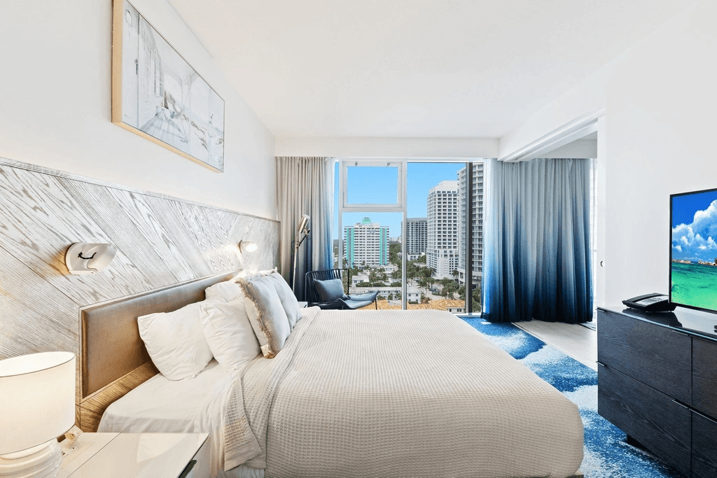 Skyline #1104 - Image 20