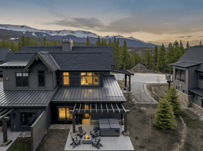 Whale's Tail Watch - Image 35