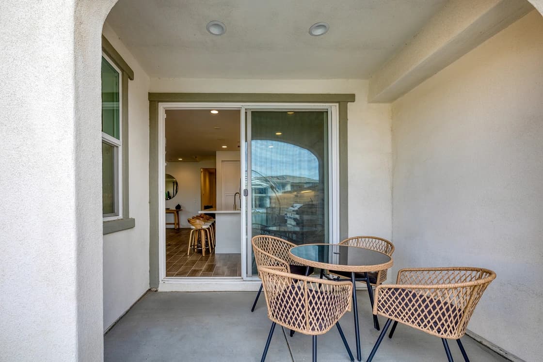 Lago Luxe - Image 28