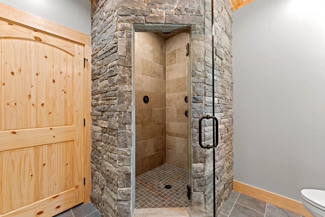 Black Bear Lodge - Image 46