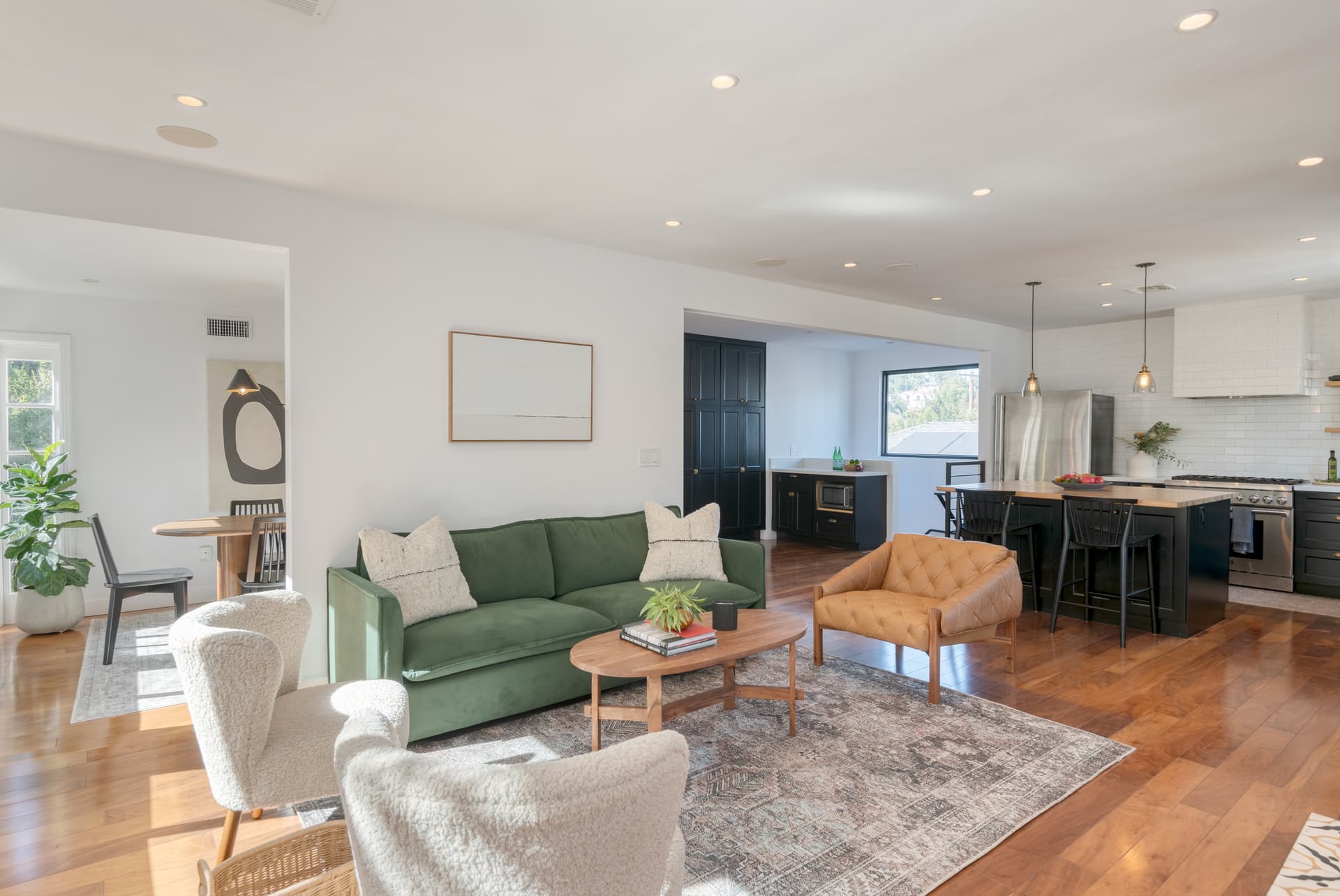 Silver Screen - Image 6