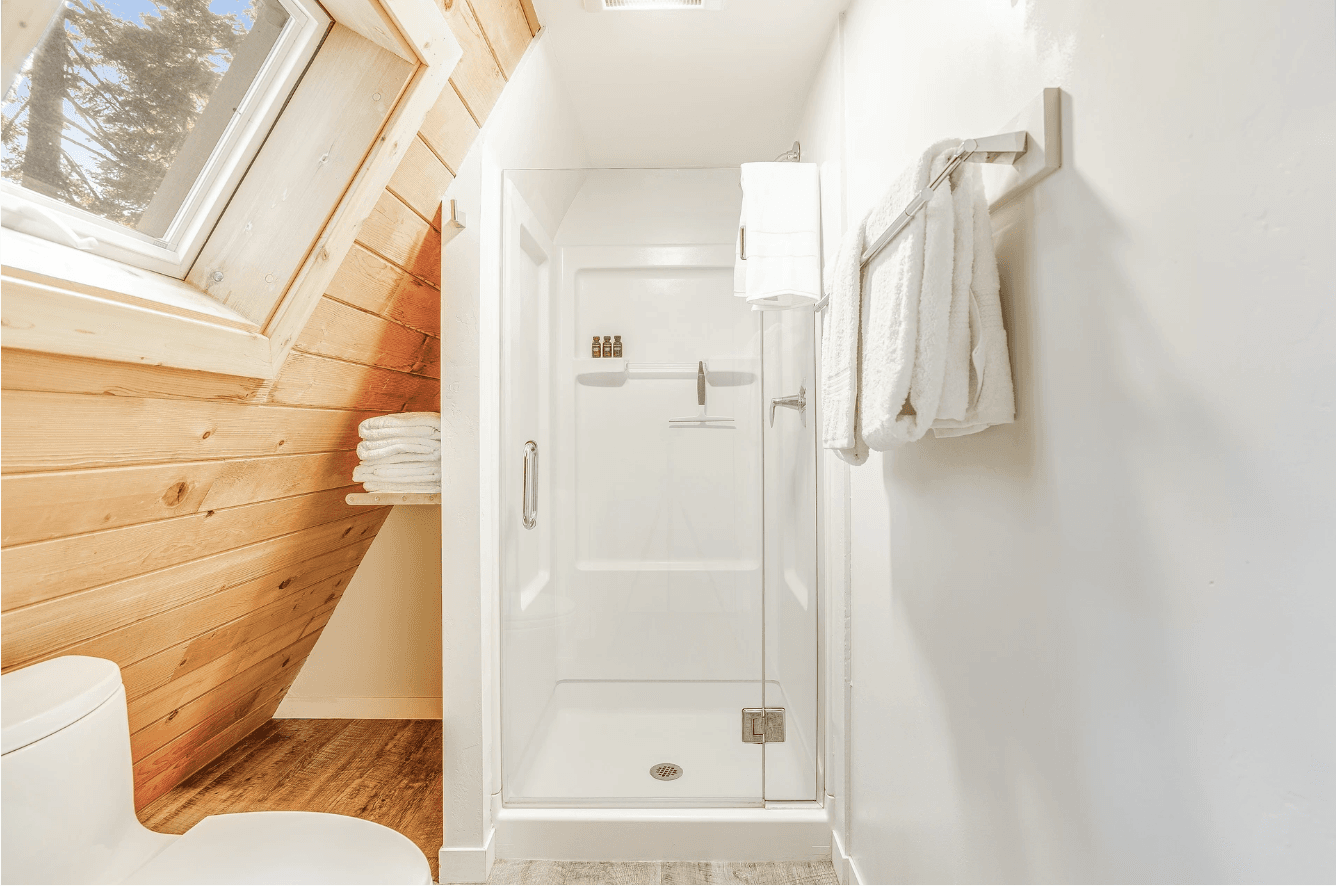 Tamarack Lodge - Image 17