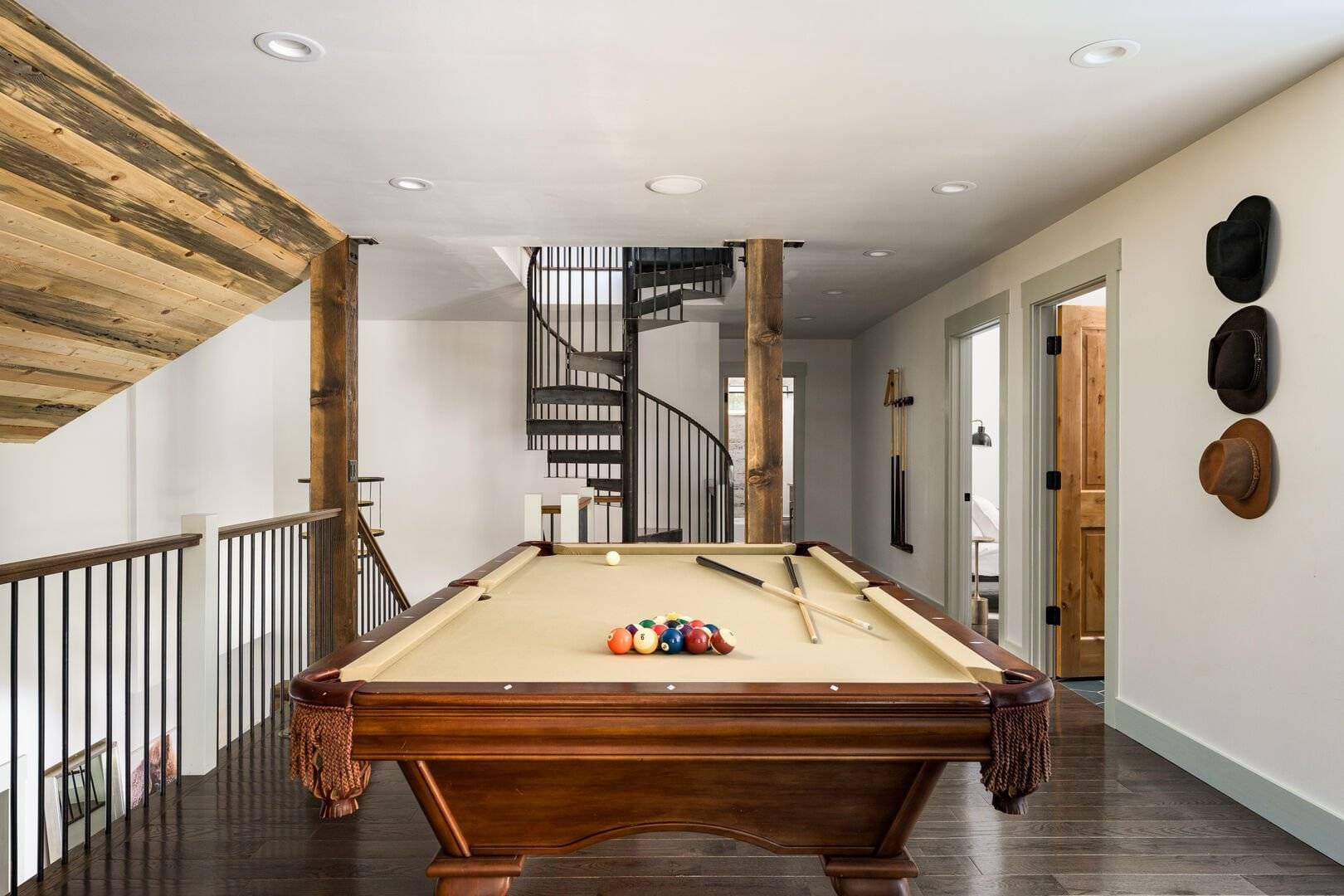 Mountain Manor - Image 24