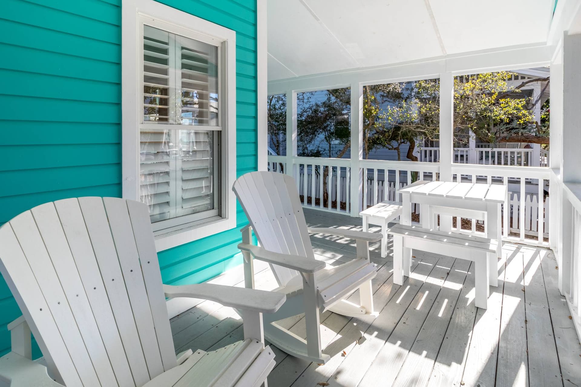 Salty Dogs House - Image 3