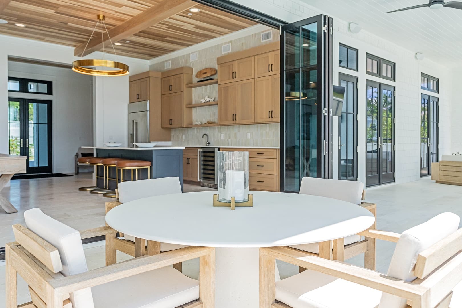 Grand Pearl - Image 40