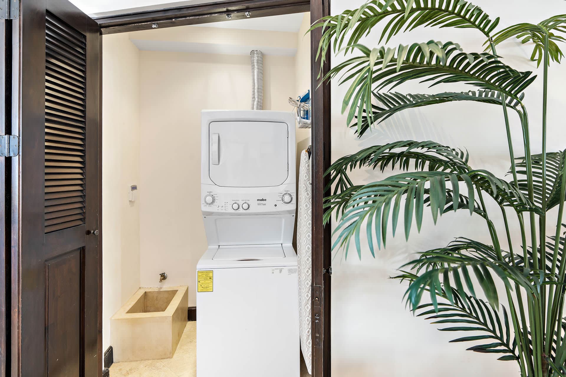 La Antigua 28 - Image 9