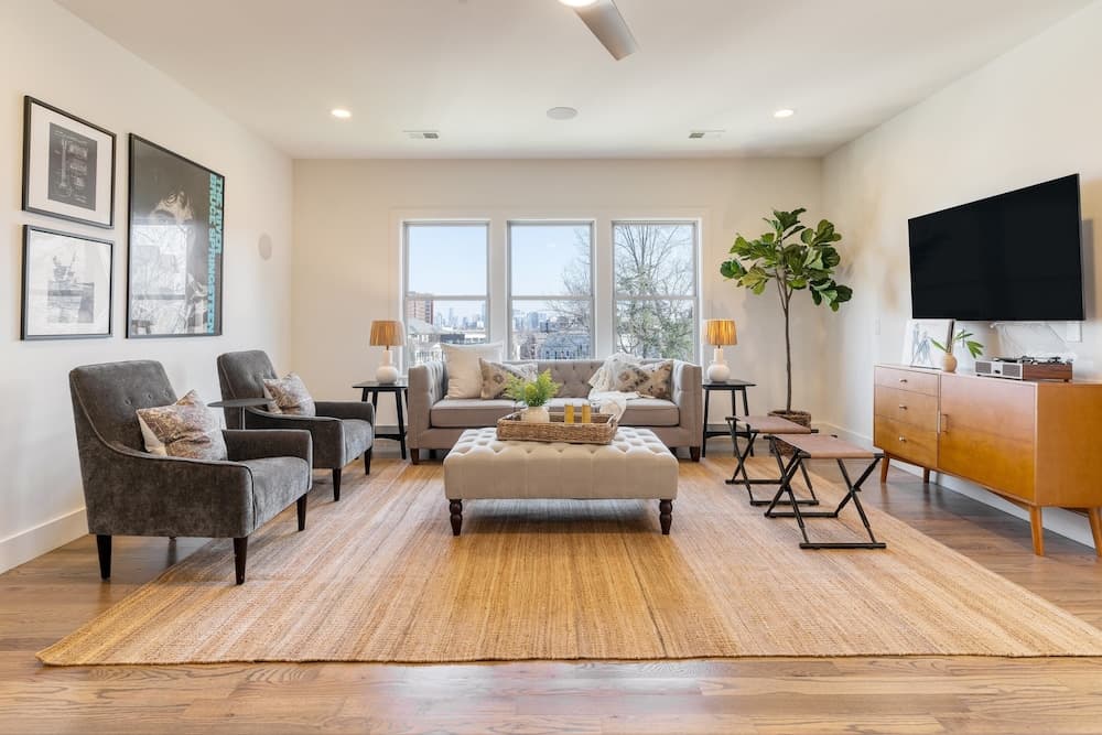 Springsteen Townhouse - Image 1