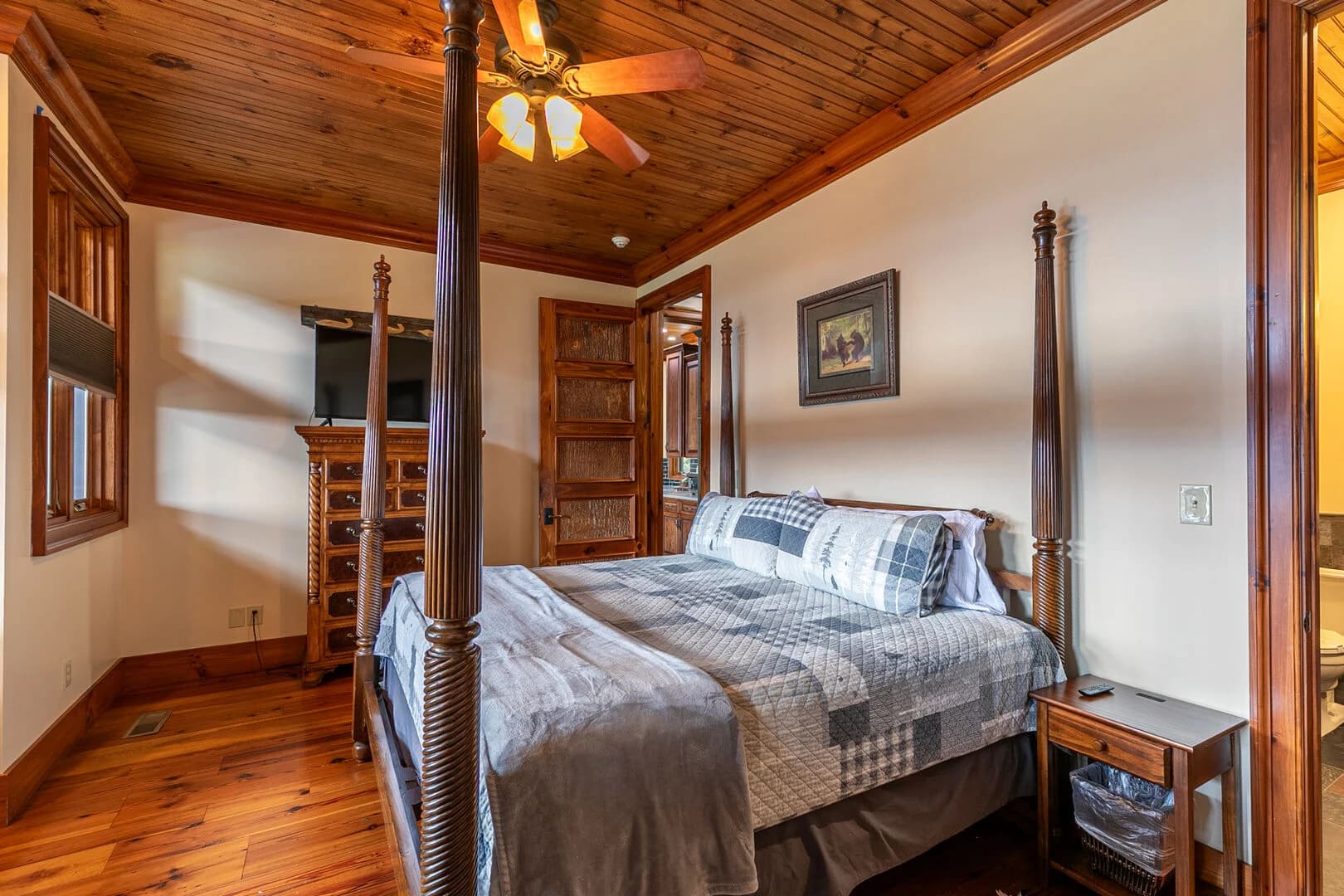 Overlook Estate in The Farm - Image 19