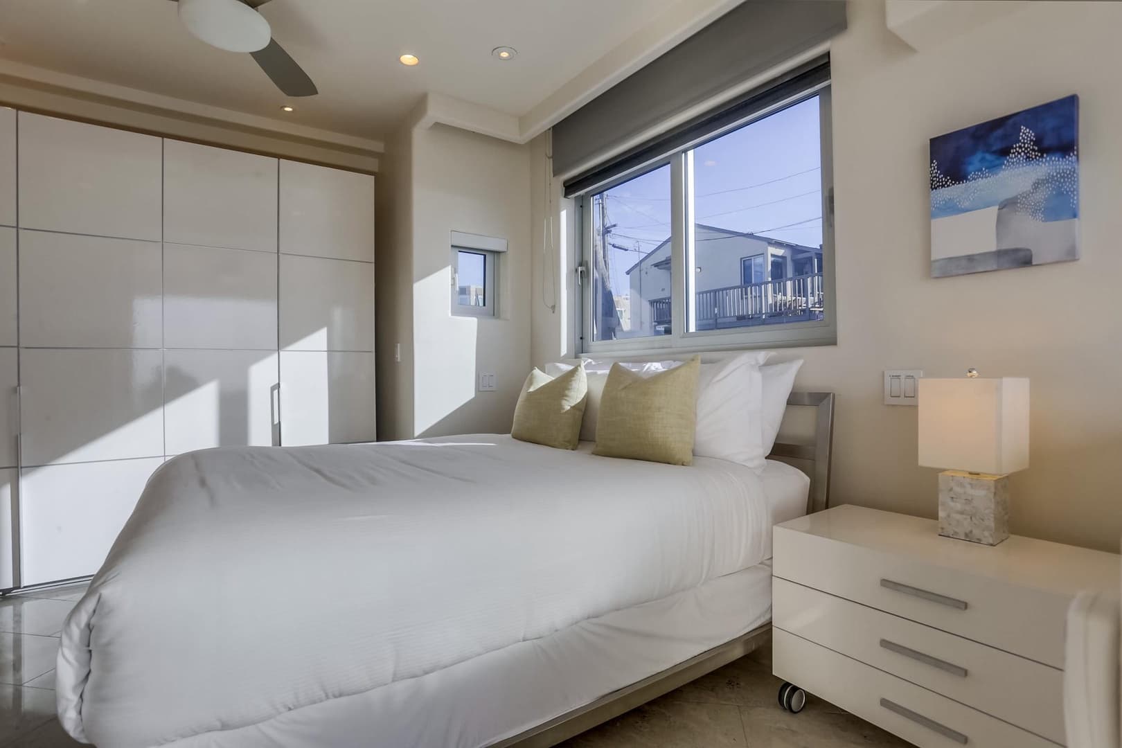 Liquid Blue Home - Image 13