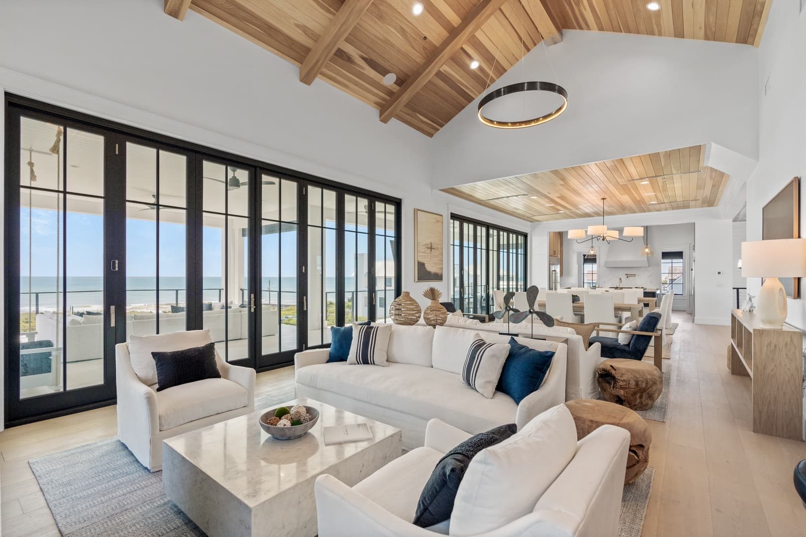 Grand Pearl - Image 115